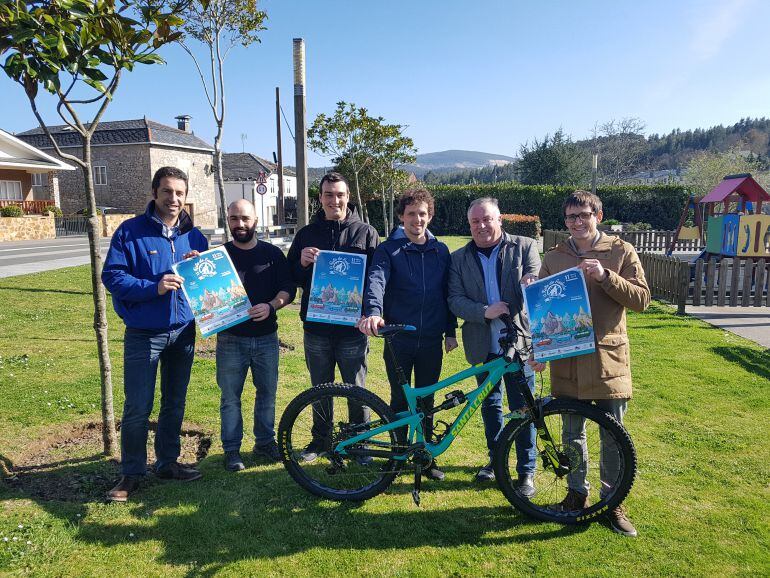 Presentación del cartel de la IX Ruta Enduro Medela MTB