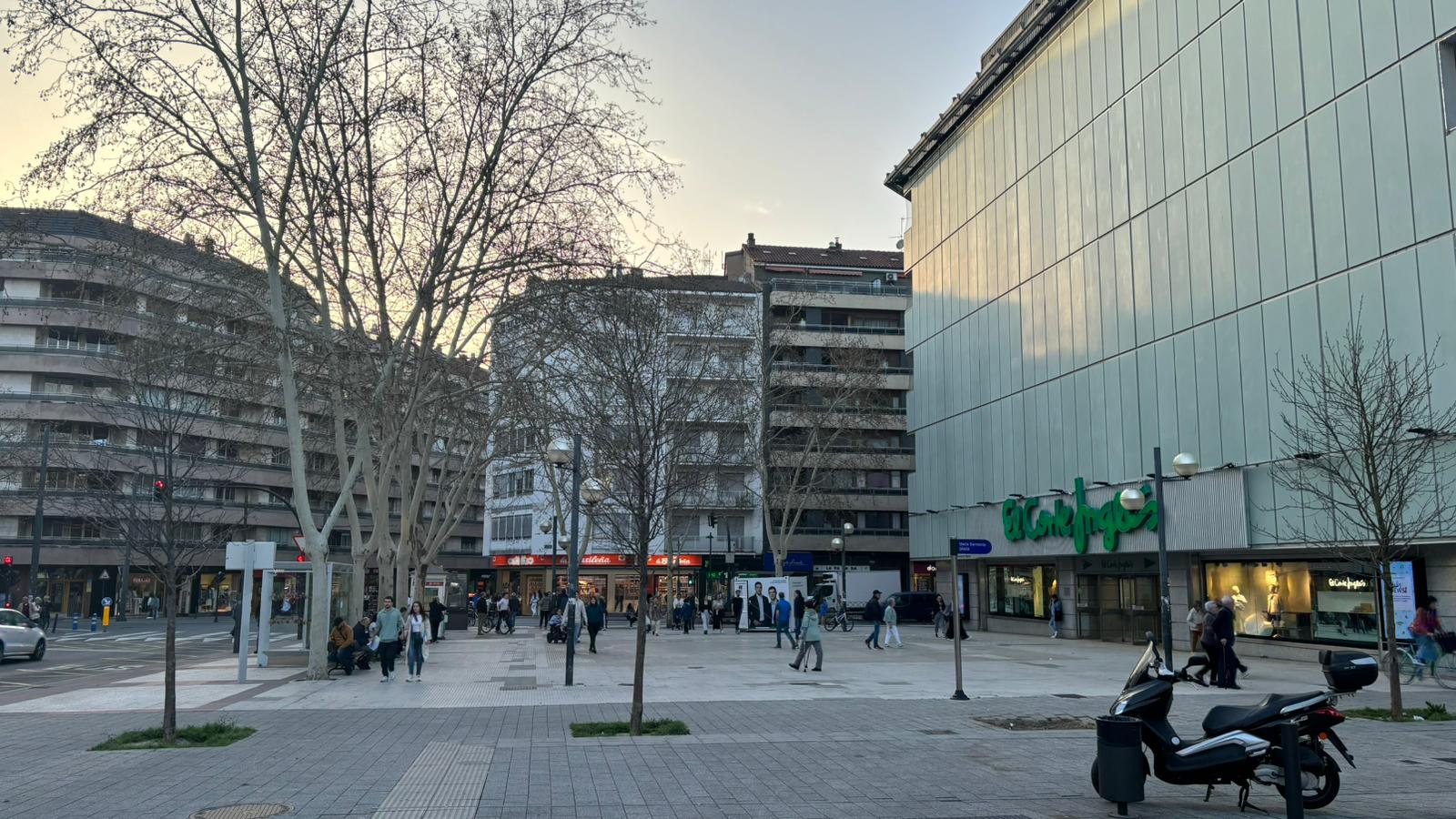 Plaza María Sarmiento de Vitoria