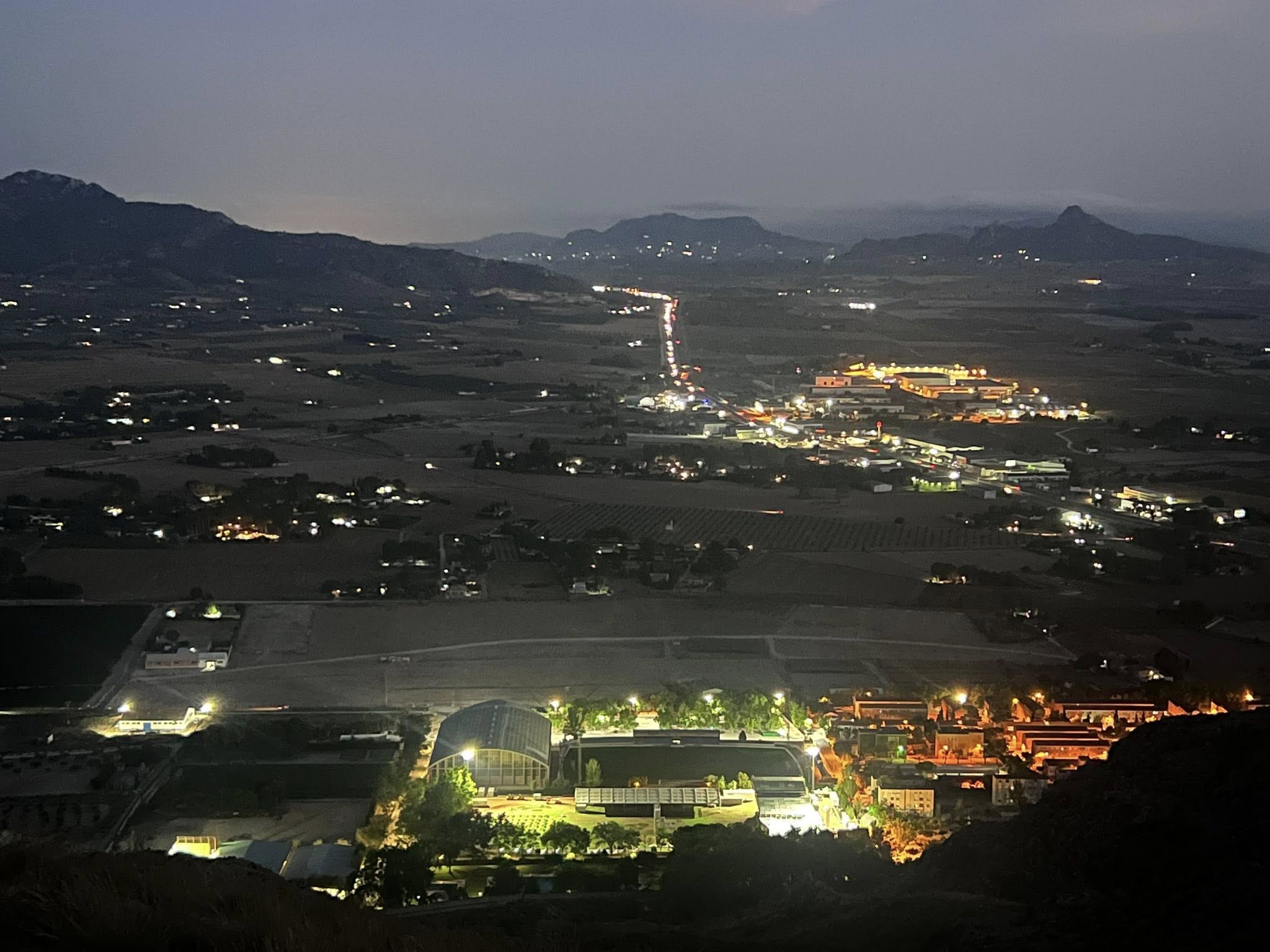 Polideportivo de Villena, vista nocturna