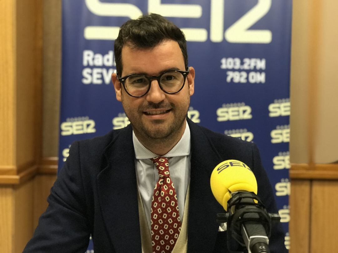 Antonio Segura, vicepresidente de la Agrupación de Inmobiliarias Alianza Sevilla, durante la entrevista en `Hoy por Hoy Sevilla´