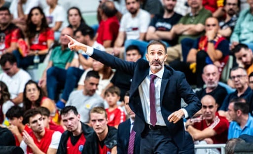 Sito Alonso durante el partido ante Manisa Basket