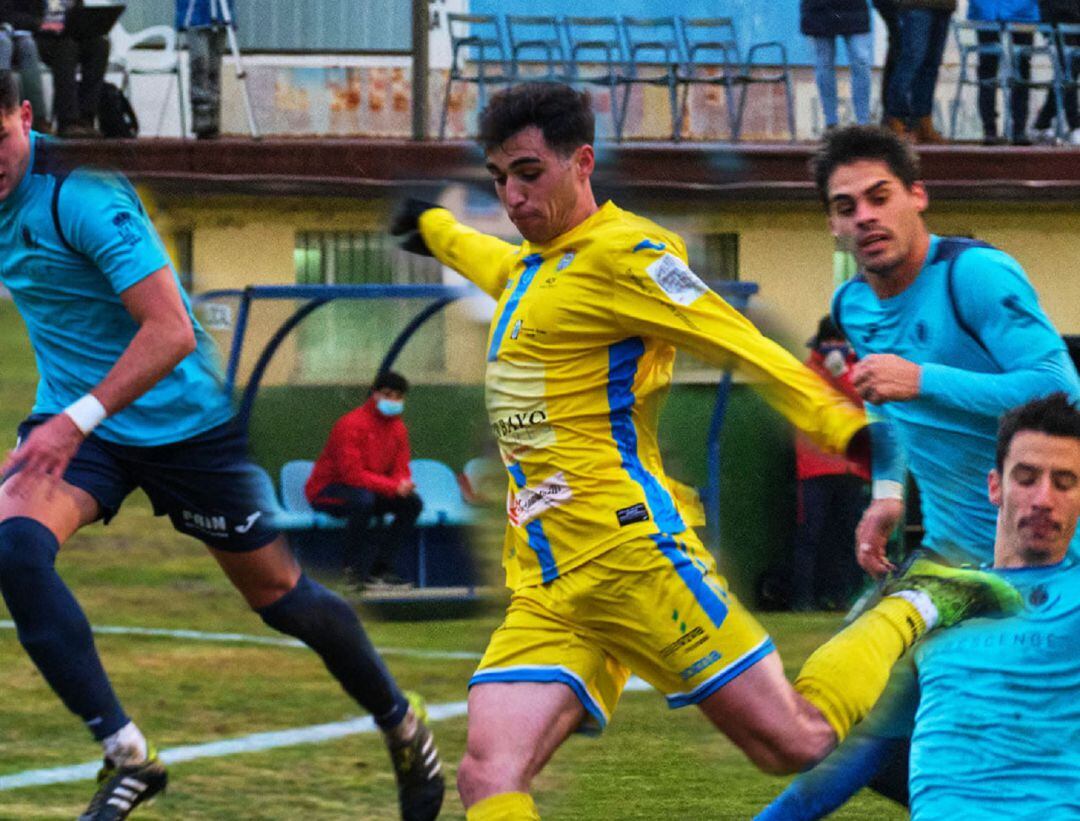 Iván Martínez con la camiseta de la Arandina.