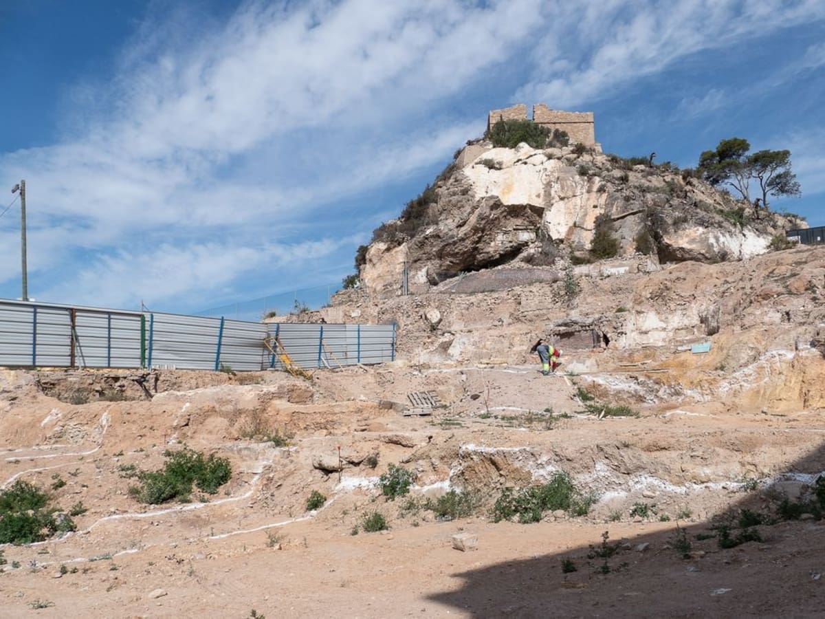 Ana Ballabriga revive el misterio del Monte Sacro con un tesoro oculto bajo sus ruinas