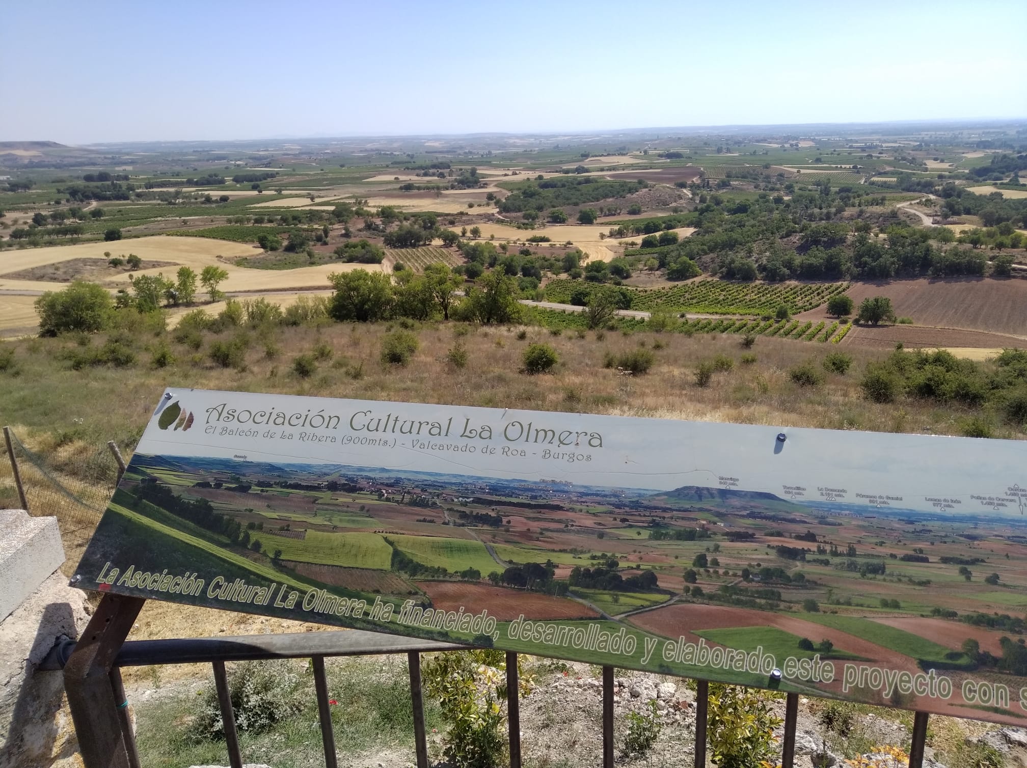 Balcón de la Ribera en Valcavado de Roa, restaurado por la Asociación Cultural La Olmera