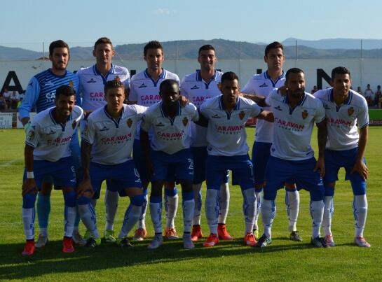 La plantilla, con la nueva equipación