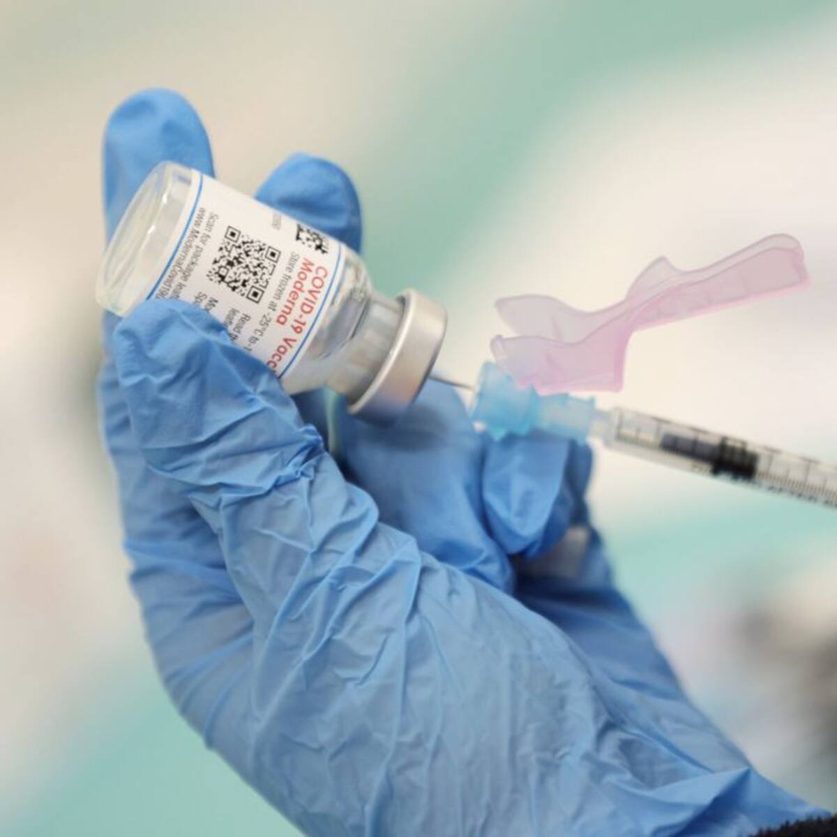 Abren citas para la dosis de refuerzo a los mayores de 40 años de Baleares