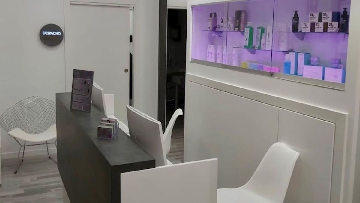 Cierre fulminante de la clínica estética Albaestetic en el centro comercial Luz del Tajo de Toledo