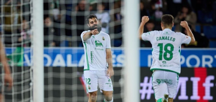 Villalibre le agradeció a Canales el gol que le cedió.