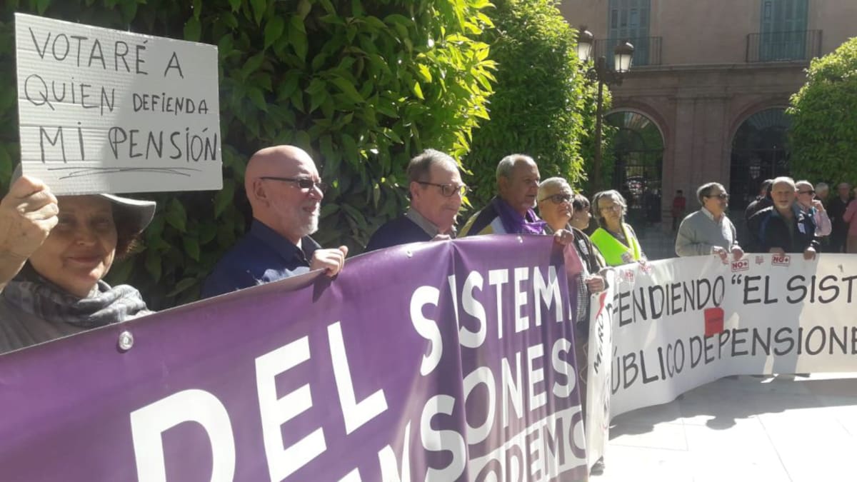 Apoyos de PSOE y Unidas Podemos para garantizar y revalorizar las pensiones
