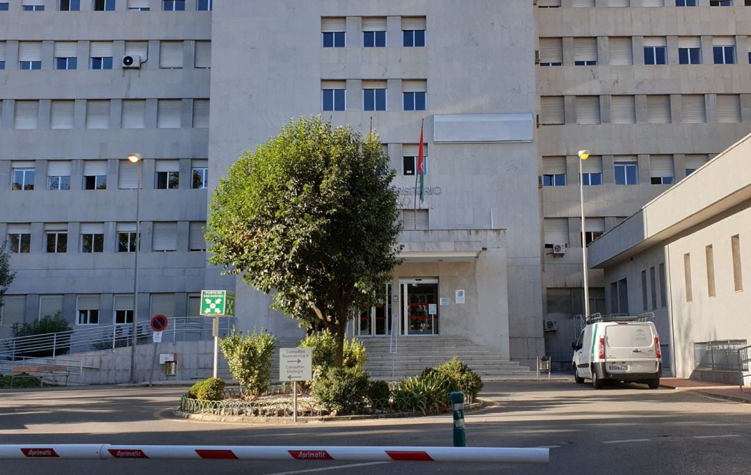 El nuevo Centro Sanitario Provincial Doctor Olóriz de Granada (el antiguo Hospital Clínico San Cecilio) está preparado para recibir a más &#039;pacientes covid&#039; no graves