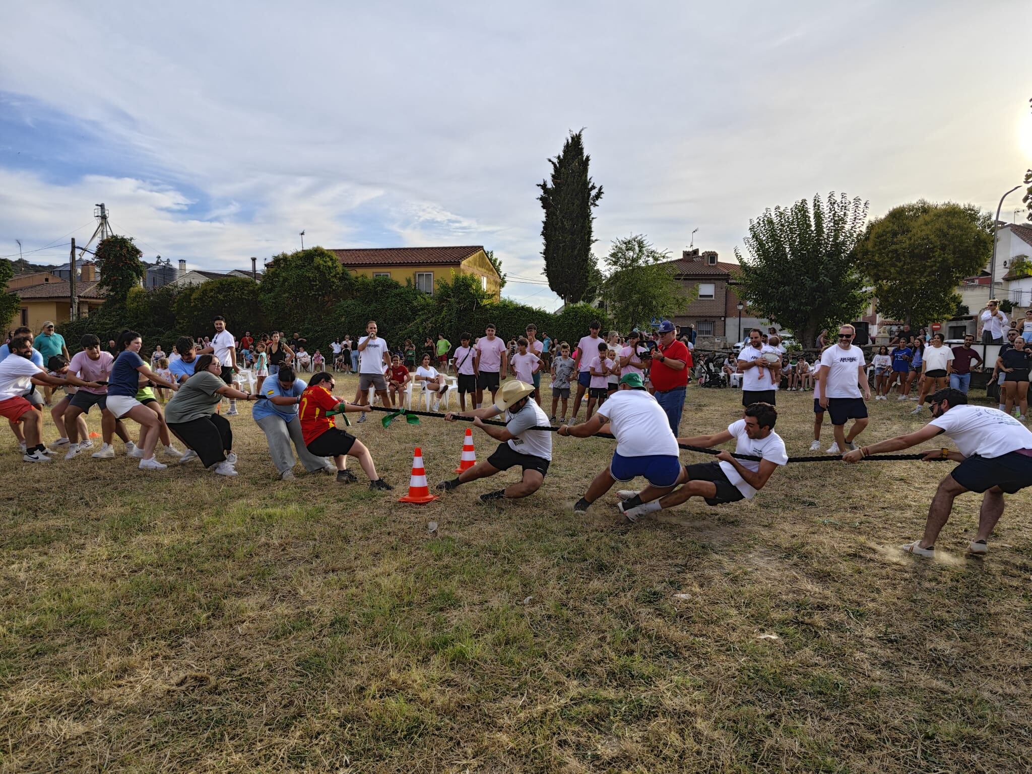 Juegos populares durante las jornadas populares de Pepino