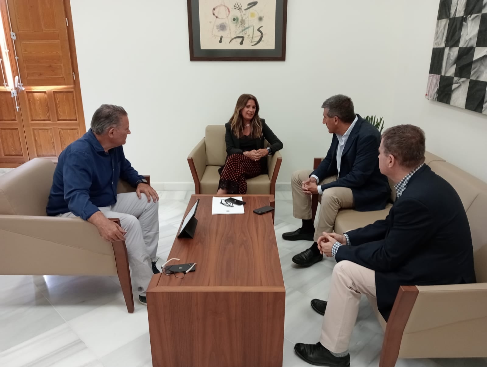 Reunión con Leroy Merlin en ayuntamiento de Linares.