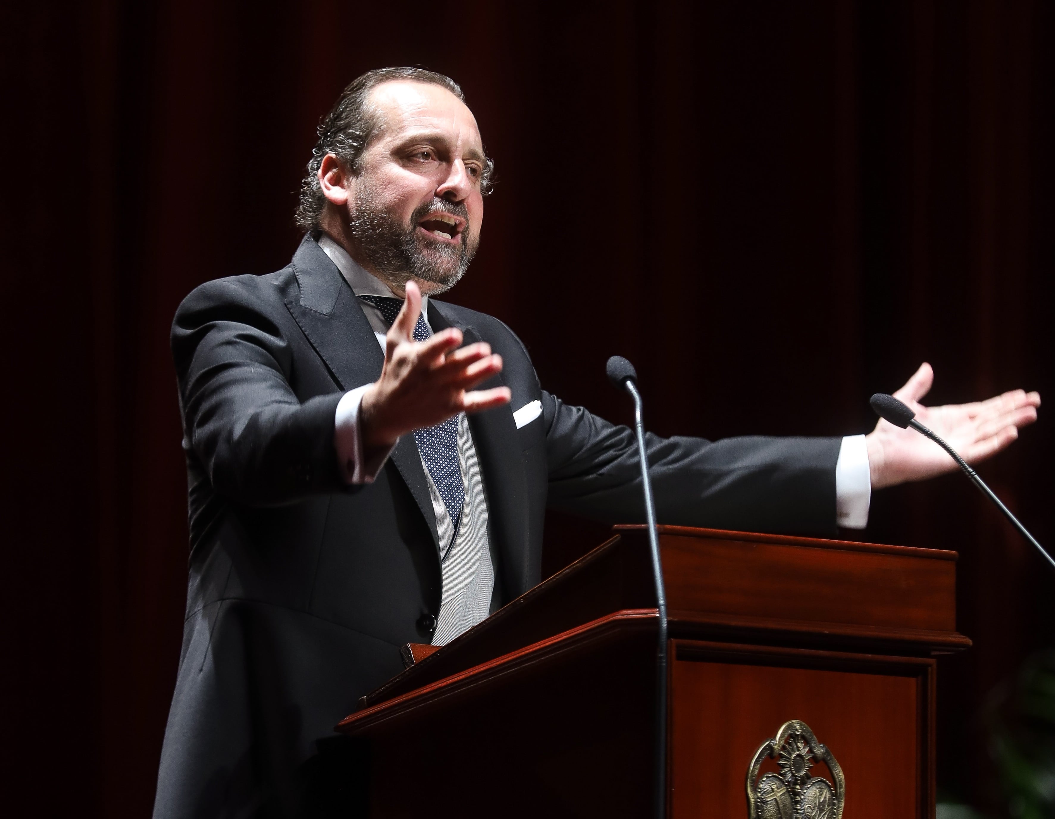 Enrique Casellas en un instante de su emotivo Pregón de la Semana Santa 2023