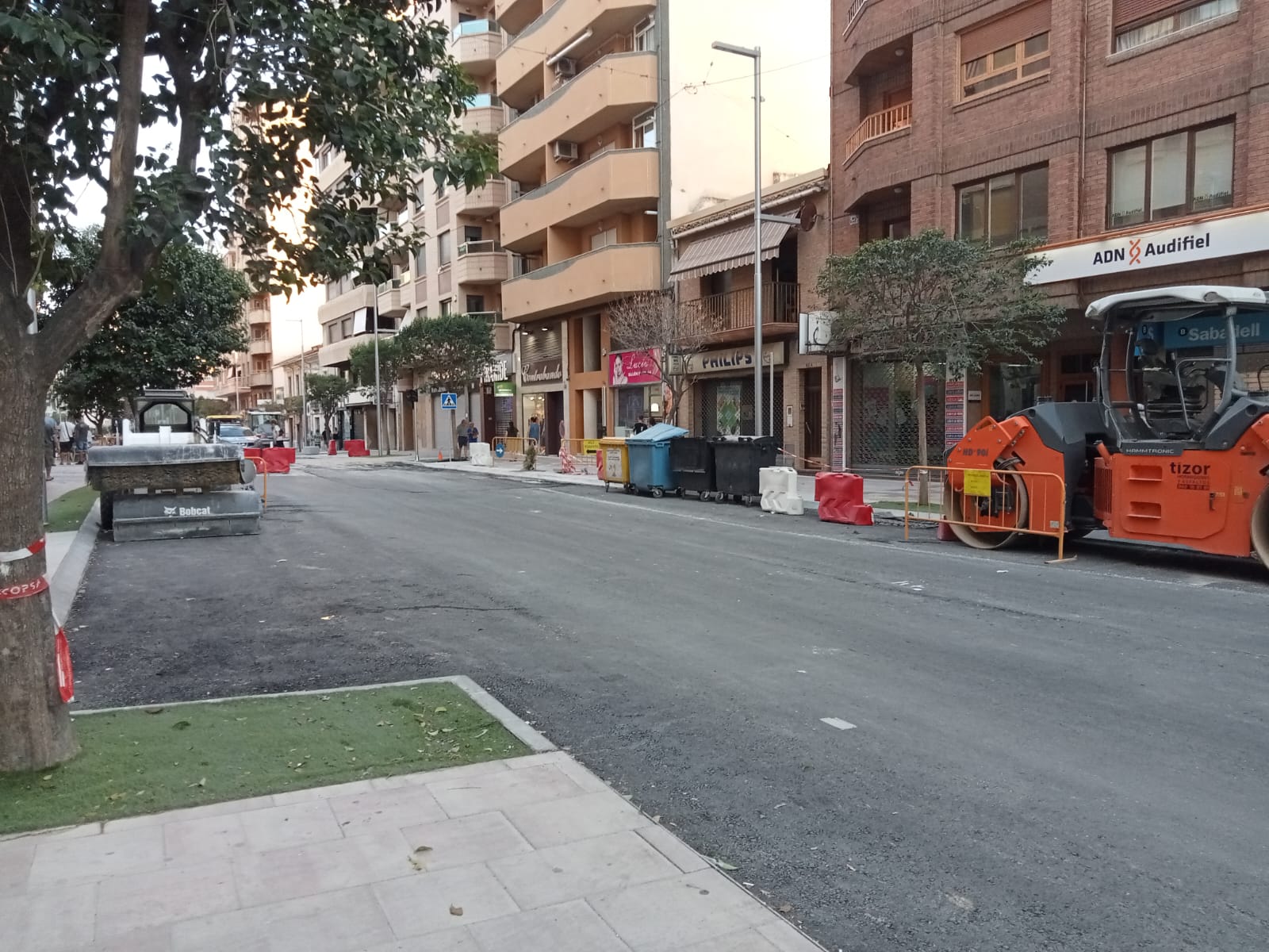 Obras en la Avenida de la Constitución. Archivo