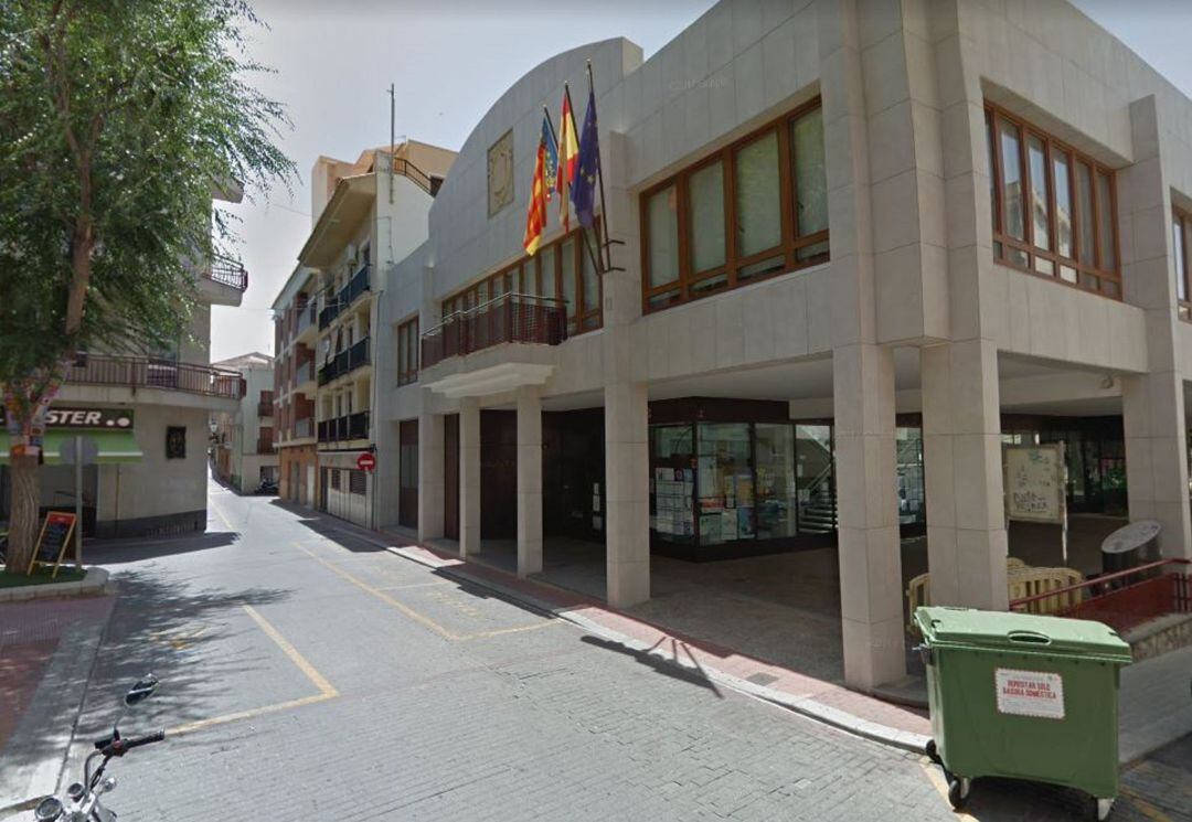 Petrer contratará un técnico de igualdad y un técnico de juventud en 2019