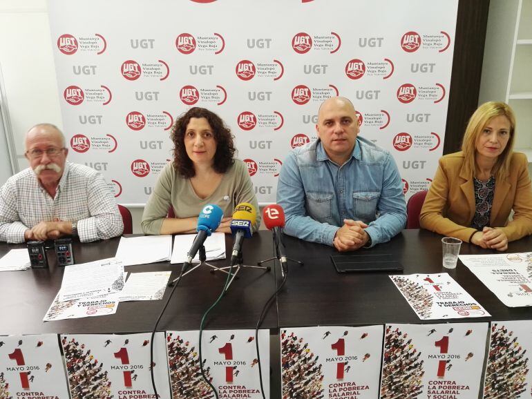 Representantes de los sindicatos UGT y CCOO