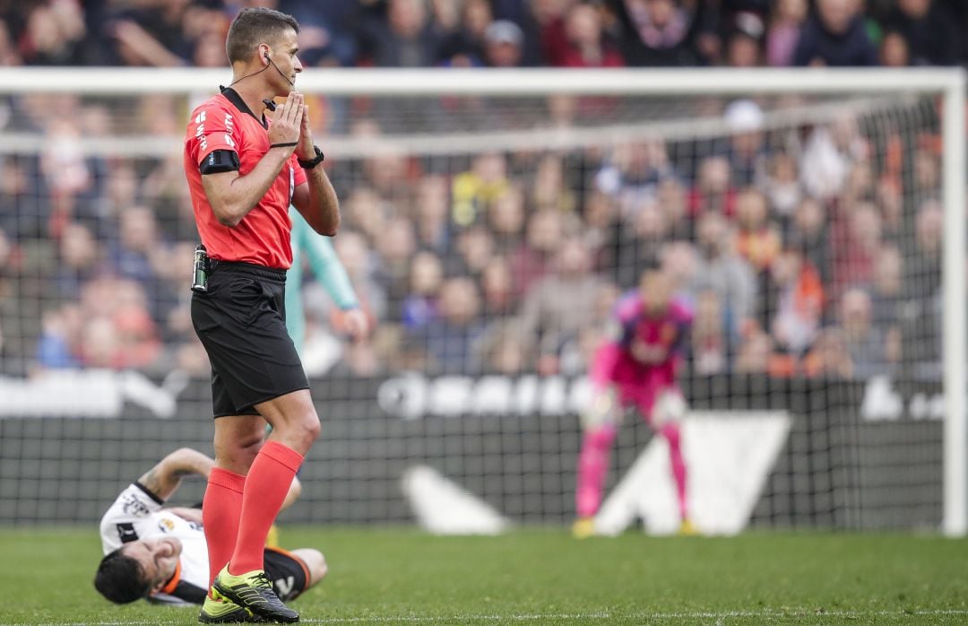 Gil Manzano durante el partido.