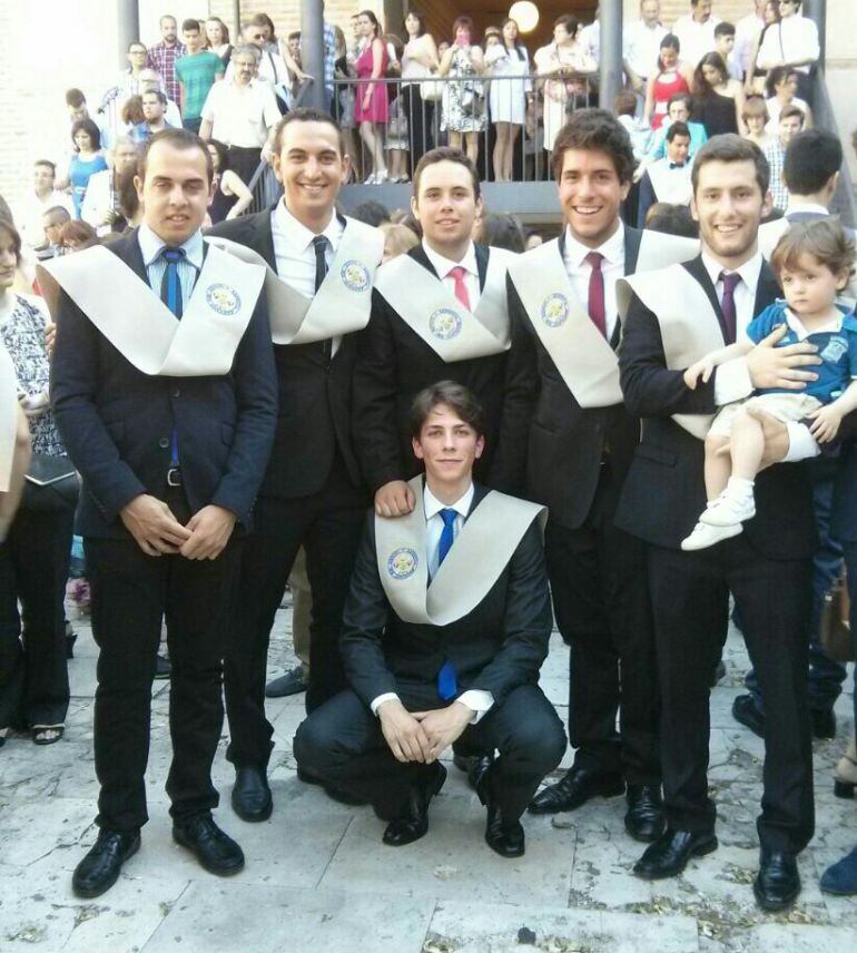 Daniel González Andrés agachado