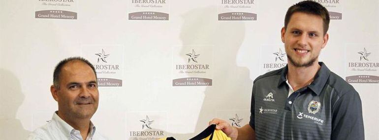 Aniano Cabrera incorporó la pasada campaña a Matheusz Ponitka