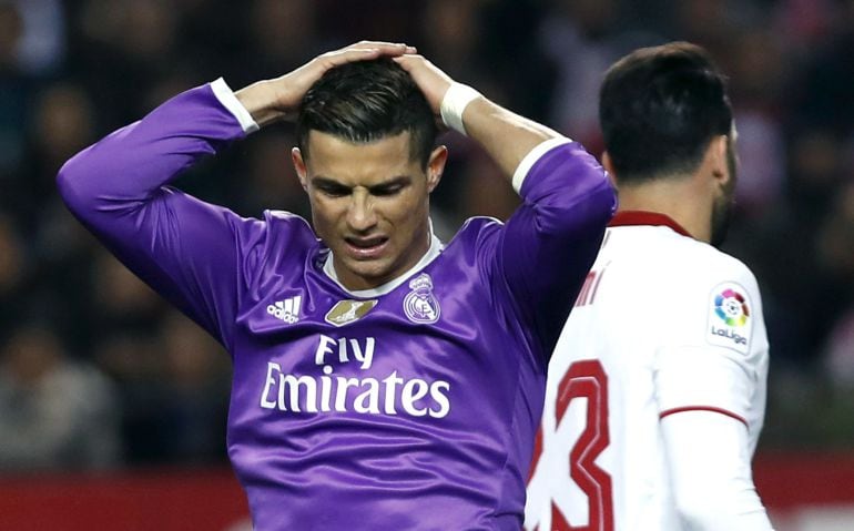 Cristiano se lamenta en el Sánchez Pizjuán