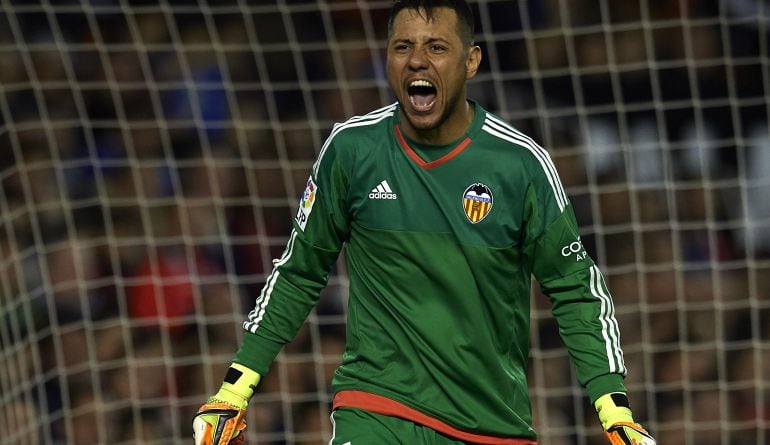 Diego Alves, en el Camp Nou