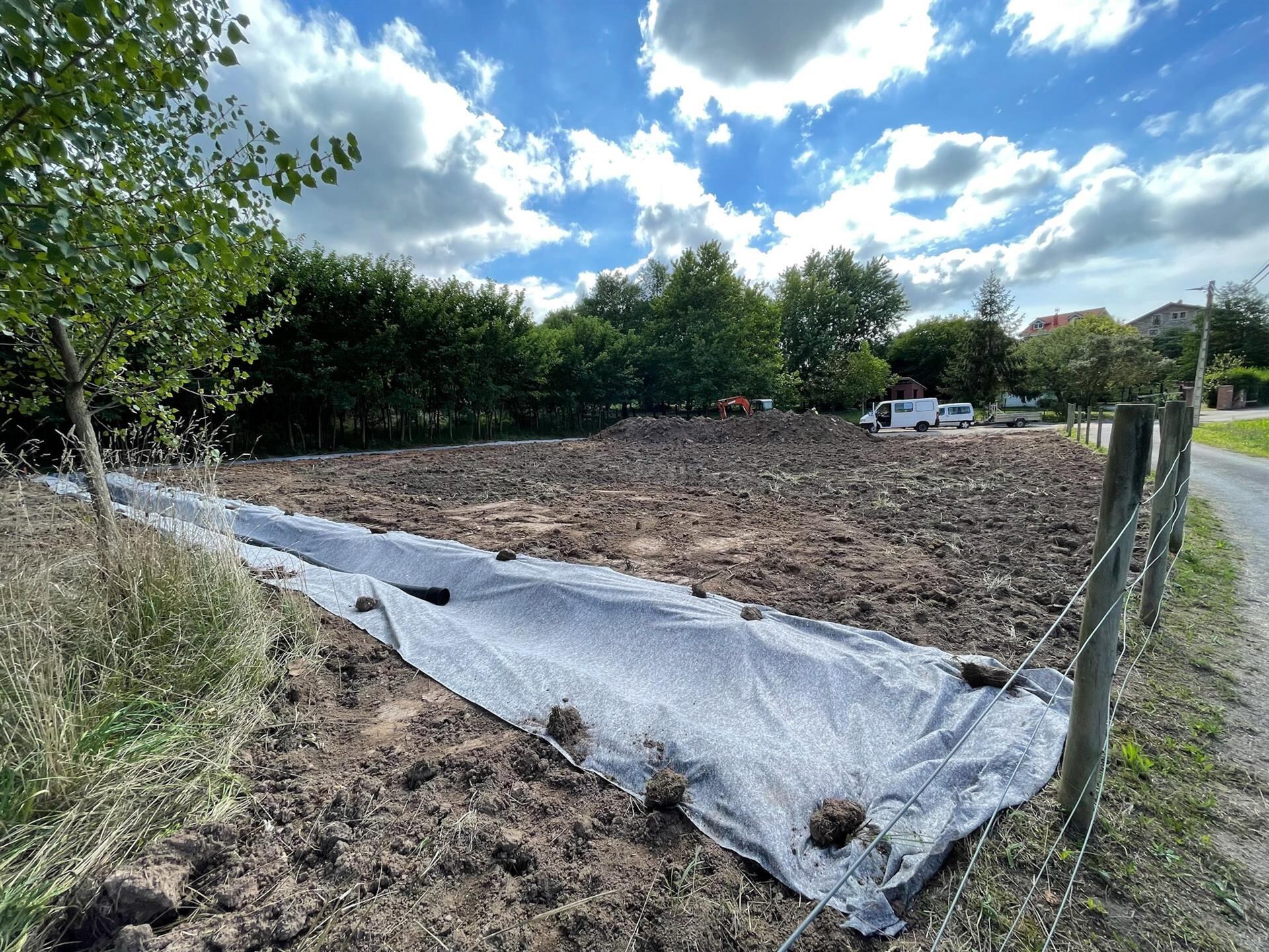 Obras del futuro área de interpretación del Pozo Tremeo, en Polanco