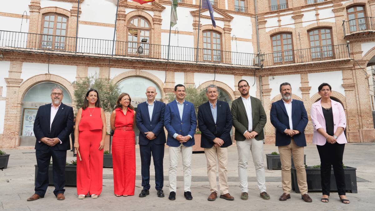 La Junta de Andalucía se compromete a mejorar las infraestructuras industriales en Archidona