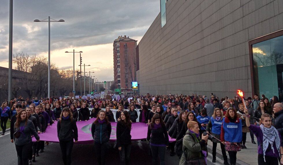 Miles de personas reivindican en Pamplona la lucha feminist