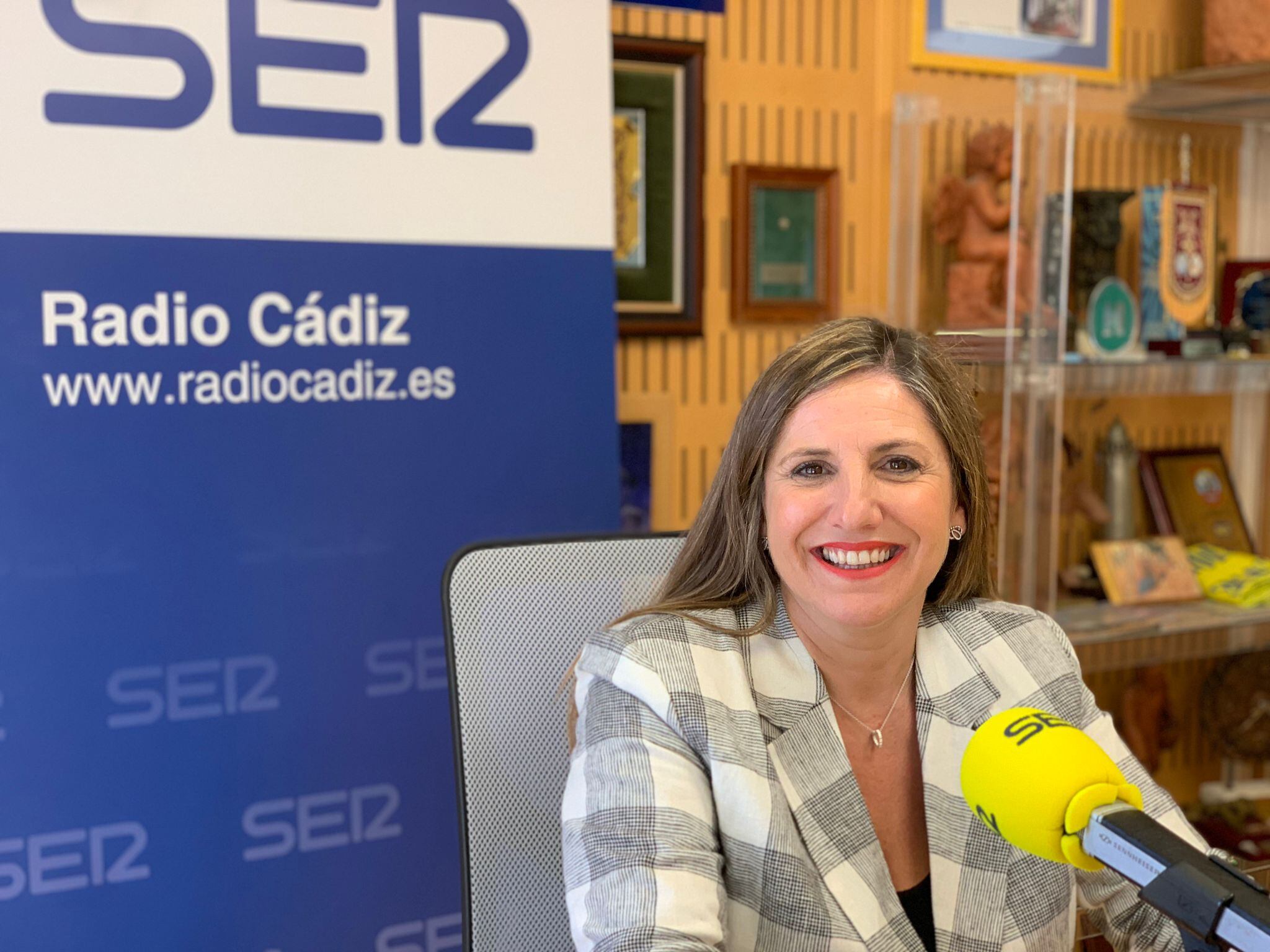 Irene García, en los estudios de Radio Cádiz