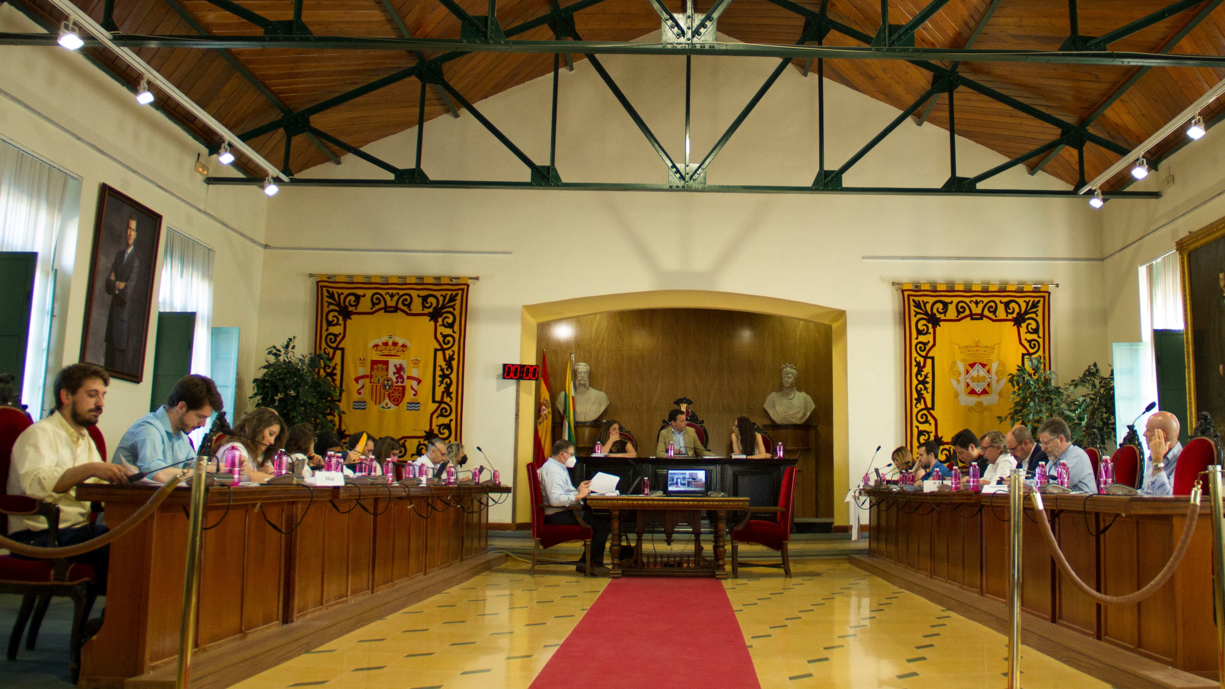 Imagen de archivo del pleno celebrado el pasado 20 de julio, en La Estación de Madrid (Linares)