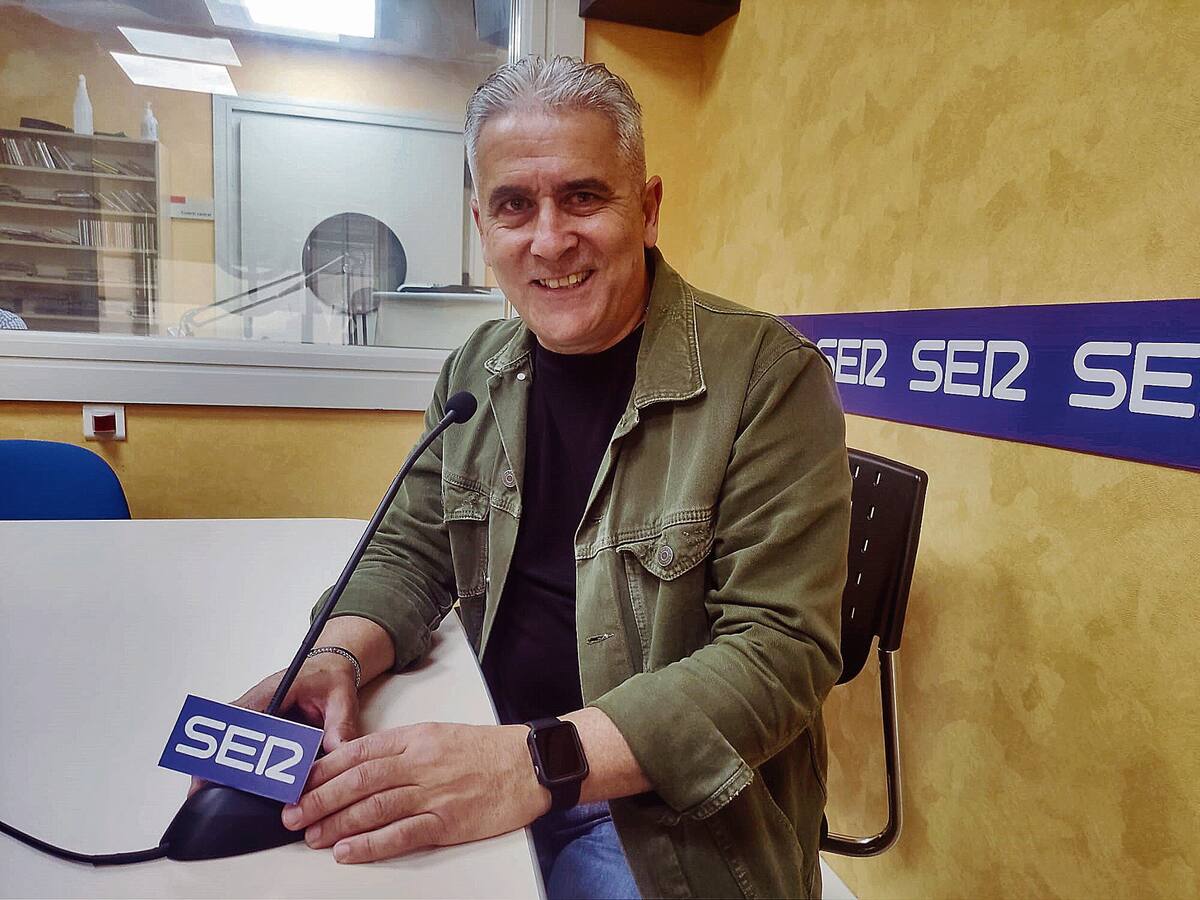 Pepe Morales: “Hay penalti claro sobre Arnau”