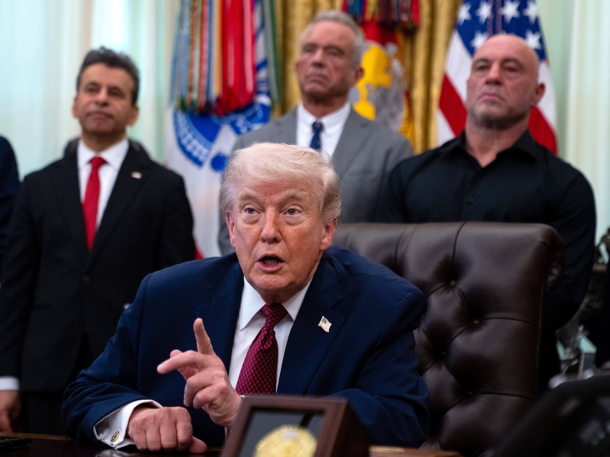 Trump endurece sus amenazas y acusa a Irán de haber violado el alto el fuego "en numerosas ocasiones"