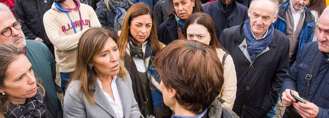 Beatriz Mato en la movilización de los policías de A Coruña