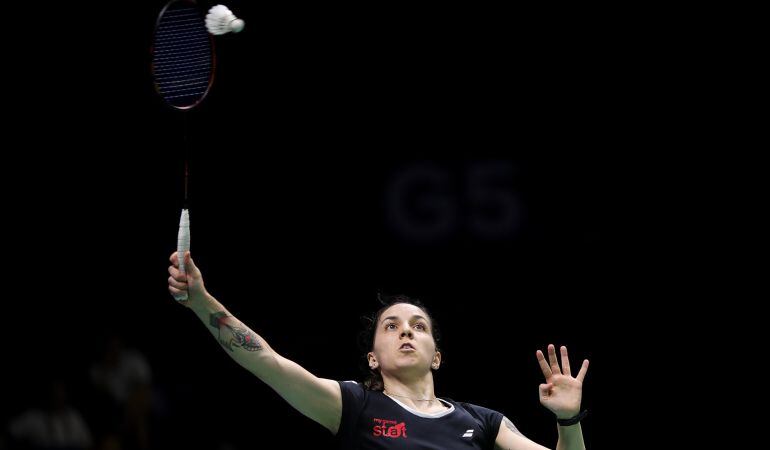 Beatriz Corrales durante un lance del partido contra Chloe Birch (Inglaterra) en el estreno del BWF World Championships 2018 en el Nanjing Youth Olympic Games Sport Park.