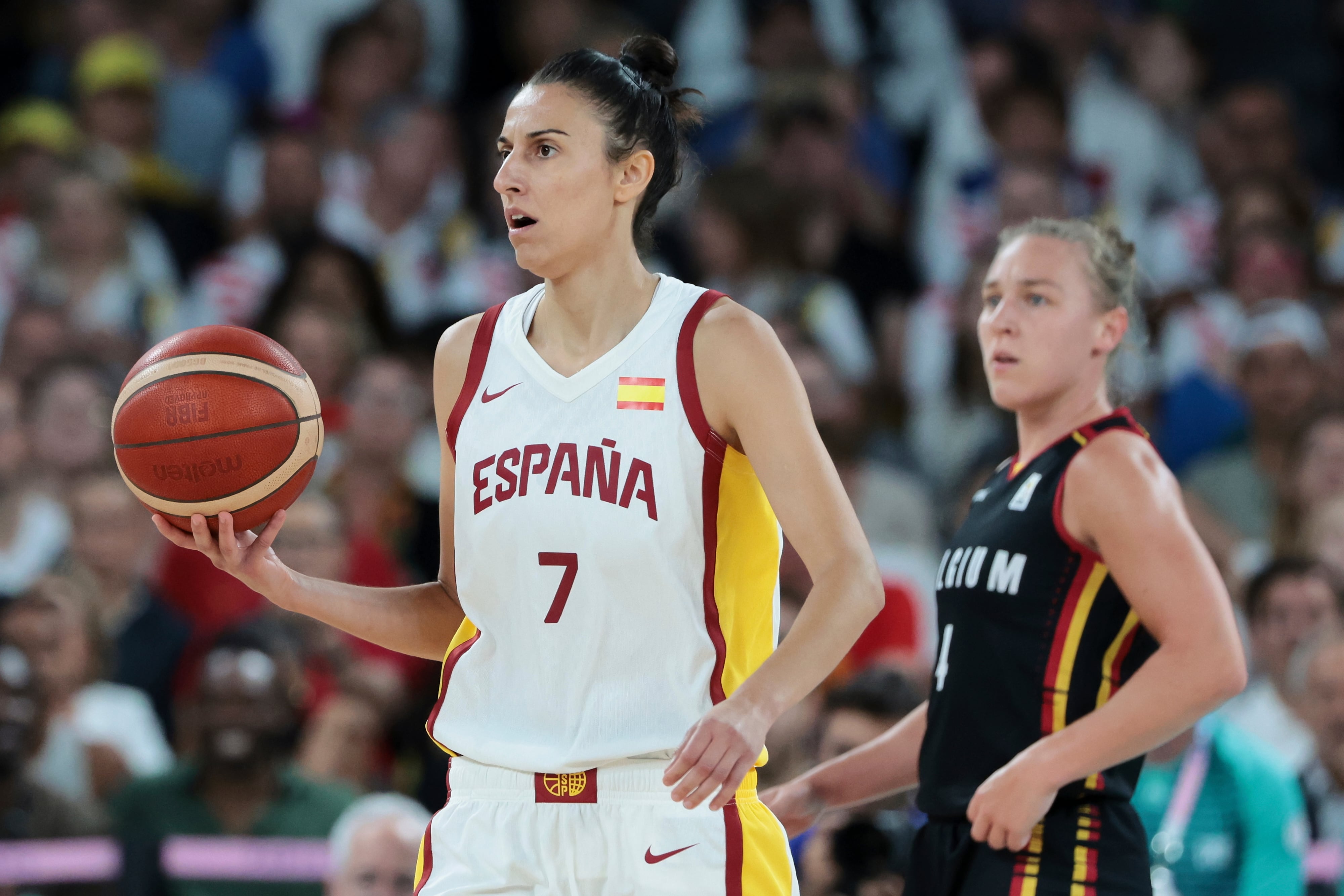 PARIS, FRANCE - AUGUST 07: Alba Torrens of Team Spain during Women&#039;s Basketball Quarterfinal game between Team Belgium and Team Spain on day twelve of the Olympic Games Paris 2024 at Stade Pierre Mauroy on August 07, 2024 in Lille, France. (Photo by Jean Catuffe/Getty Images)