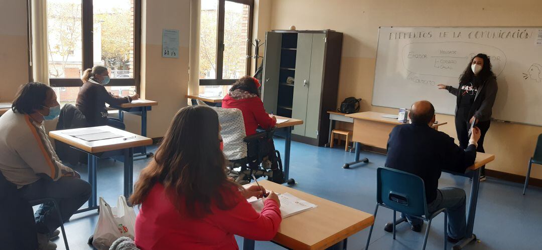 El curso se titula 'Habilidades sociales y entrevistas'