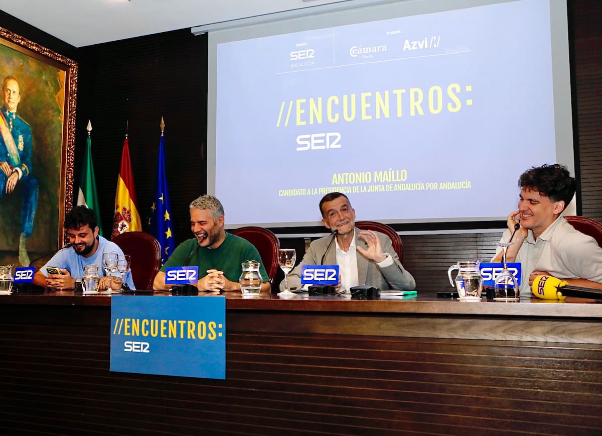 Foro con el candidato a la presidencia de la Junta de Por Andalucía, Antonio Maillo, celebrado en la Cámara de Comercio de Sevilla