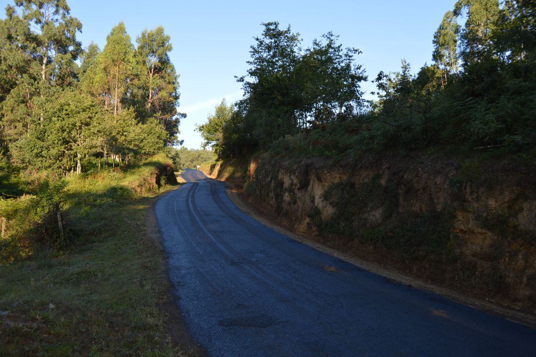 Asfaltado de la zona por la que pasará La Vuelta