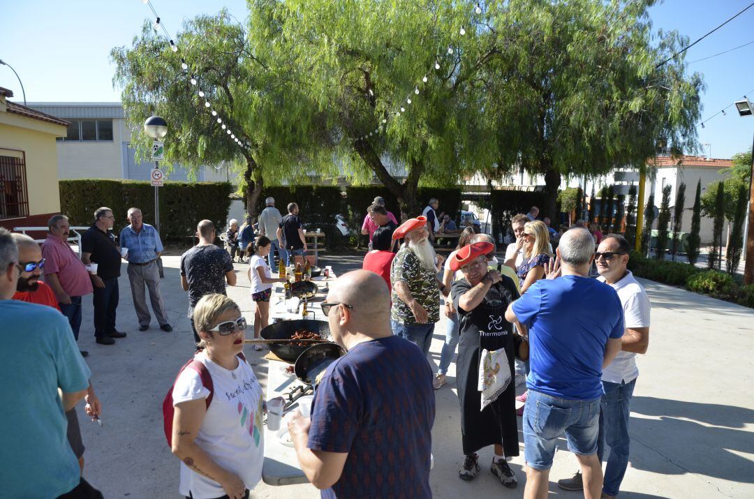 La fiestas de Petrer muestran su lado más solidario