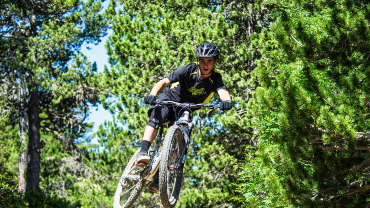 Grandvalira estrena temporada amb nous itineraris enduro i millores a la tirolina