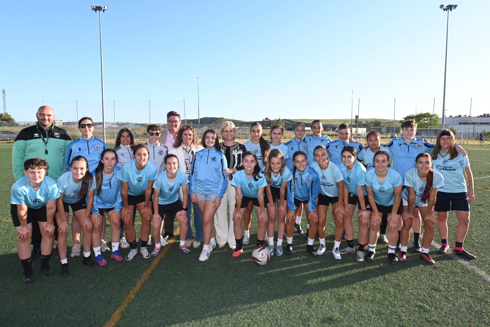 Visita de la alcaldesa al entrenamiento del Xerez Féminas