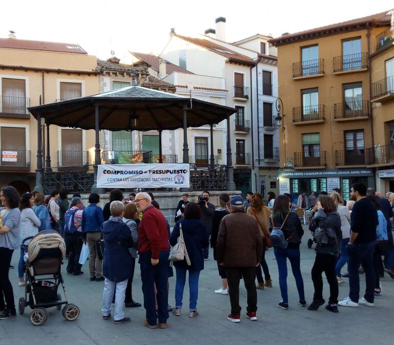 La Plaza Mayor de Aranda ha vuelto a ser escenario de las convocatorias de la Asamblea Feminista de Aranda