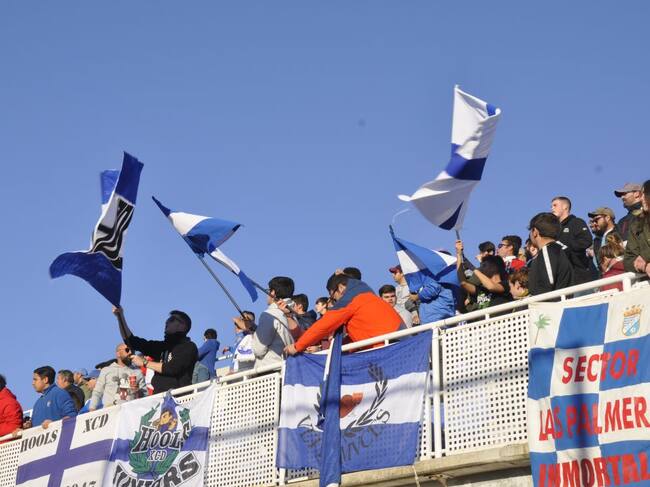 La afición del Xerez CD asiste a los días más difíciles de la entidad