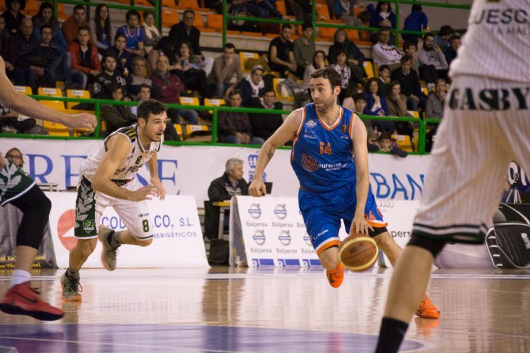 Pedro Rivero, uno de los grandes jugadores y veteranos del equipo ourensano