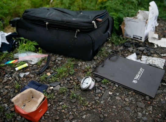 Fotografía de las pertenencias de los fallecidos en el derribo del Boeing 777 de Malaysia Airlines