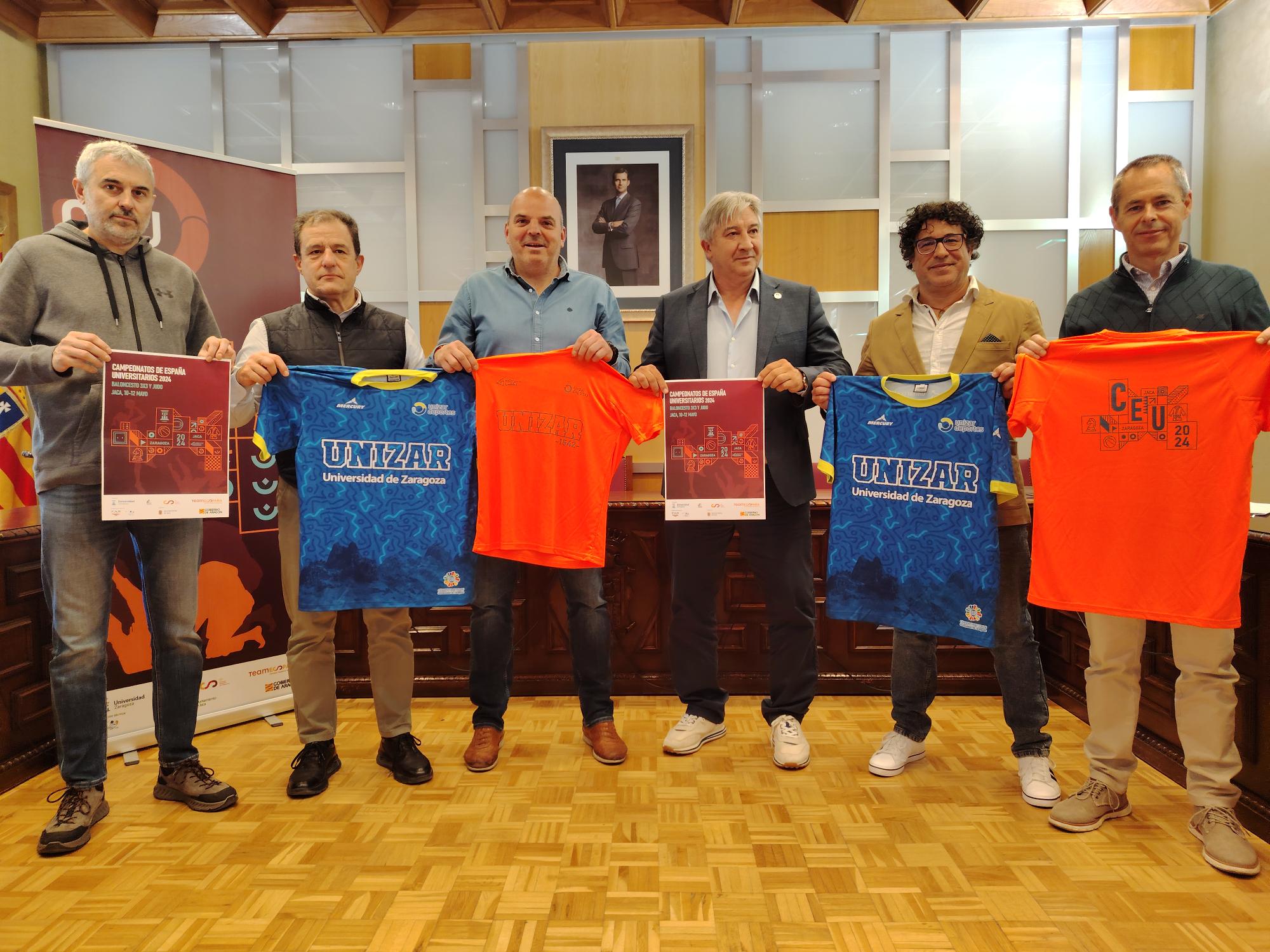 Deportistas de más de cincuenta universidades se dan cita en Jaca este fin de semana