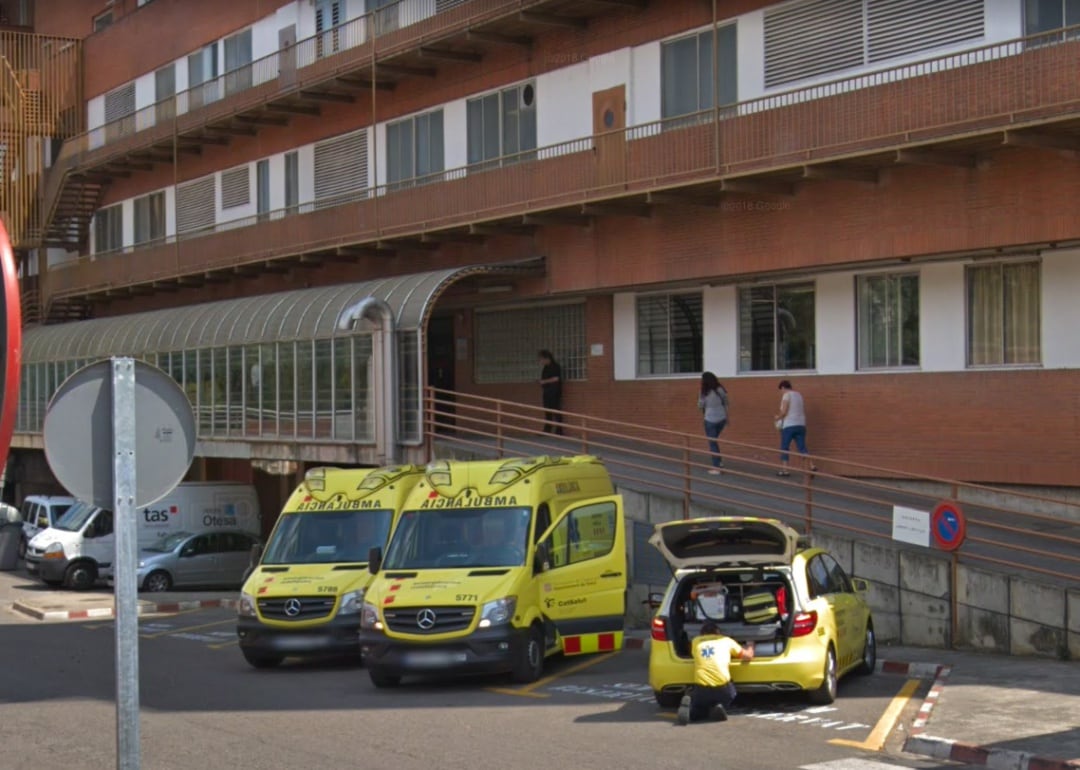 Imagen del acceso al servicio de urgencias del hospital Josep Trueta de Girona