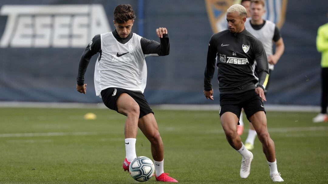 Hicham, a la derecha de la imagen, en un entrenamiento reciente