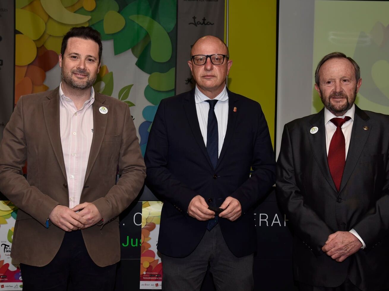 Alejandro Toquero, Carlos Gimeno y Rafaél Remirez de Ganuza en la presentación de las Fiestas de la Verdura