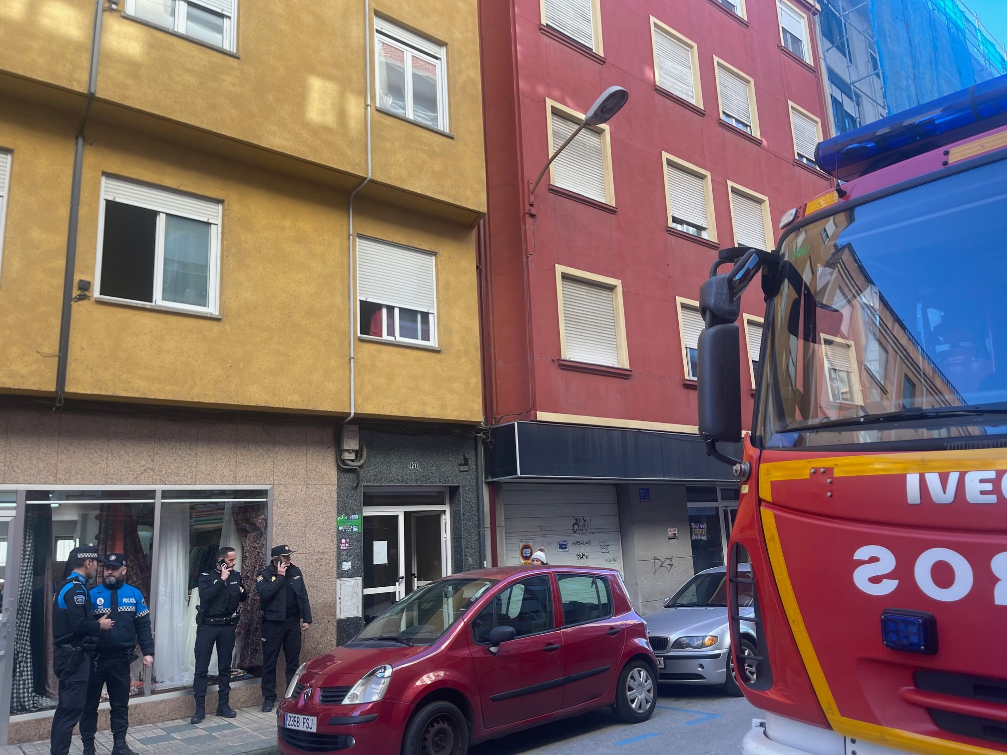 Los bomberos, ante la vivienda